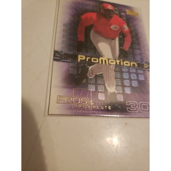 Ken Griffey, Jr. 2000 Upper Deck #P9 - Pros & Prospects ProMotion - Reds - Picture 2 of 6